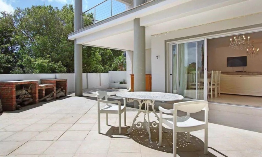 To Let 4 Bedroom Property for Rent in Camps Bay Western Cape